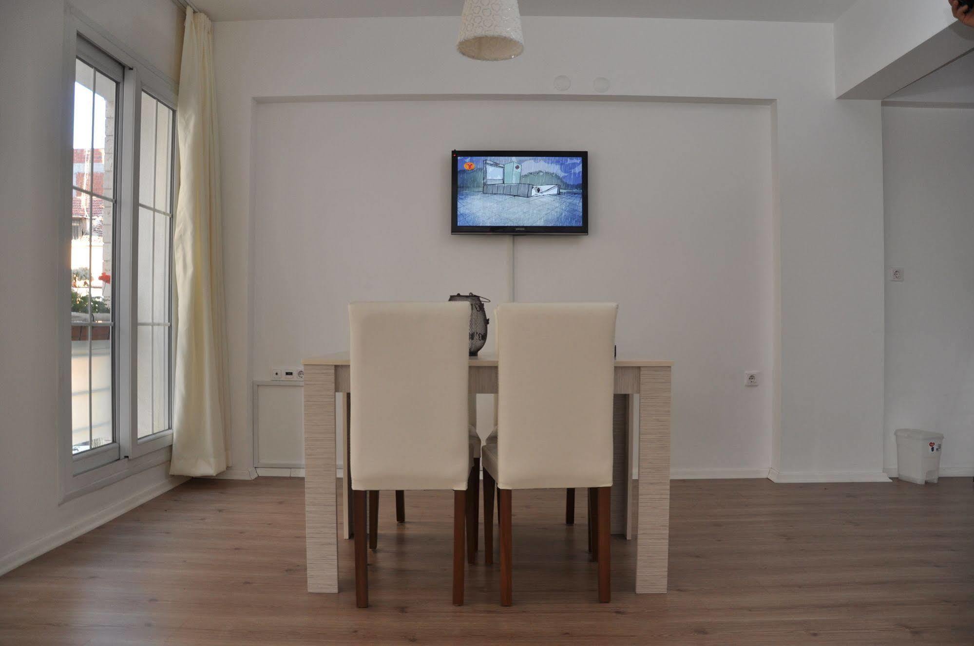 Deka Evleri Esmirna Exterior foto